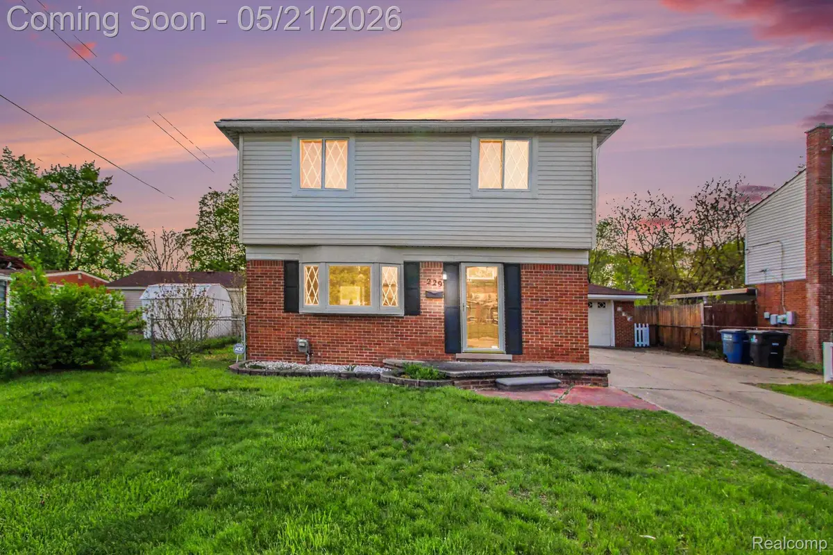 229 N Hanlon Street, Westland, MI 48185 - #1