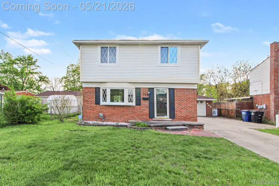 229 N Hanlon Street, Westland, MI 48185 - #2