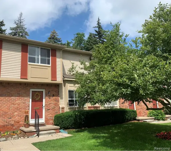 1813 Torquay Avenue #7, RoyalOak, MI 48073