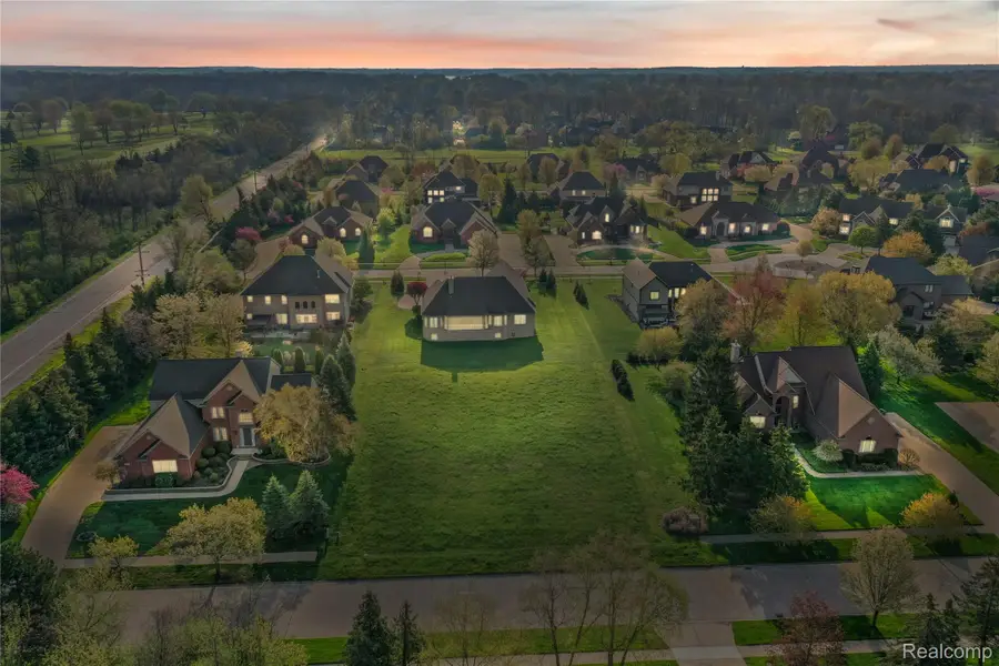 23249 Chicory Road, Grosse Ile, MI 48138 - #3