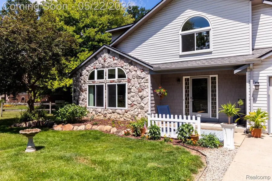 1398 Beaverbrook Drive, Holly, MI 48442 - #2