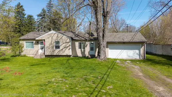 2244 Hammerslea Road, LakeOrion, MI 48359