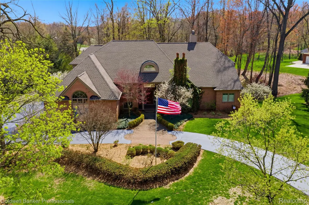 7520 Mistwood Drive, White Lake, MI 48383 - #1