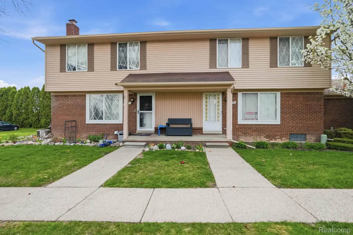 51260 Johns Drive, Chesterfield, MI 48047 - #1