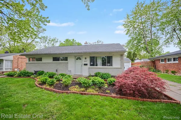 247 Kenyon Drive, Troy, MI 48083