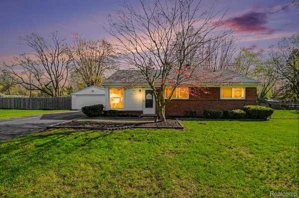 4884 Sundale Drive, Clarkston, MI 48346