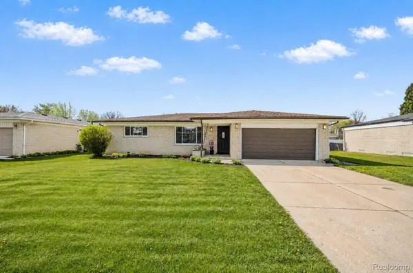 36299 Gregory Drive, SterlingHeights, MI 48312