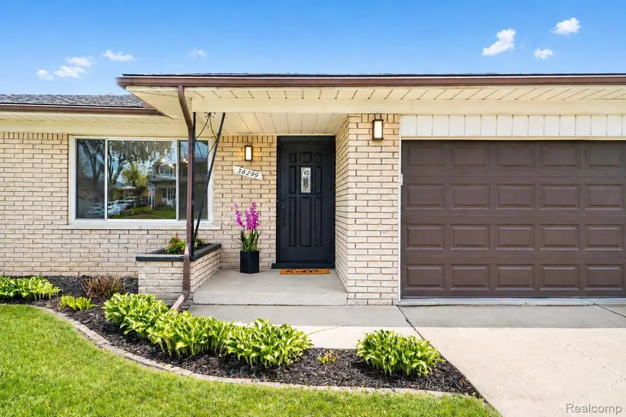 36299 Gregory Drive, Sterling Heights, MI 48312 - #3