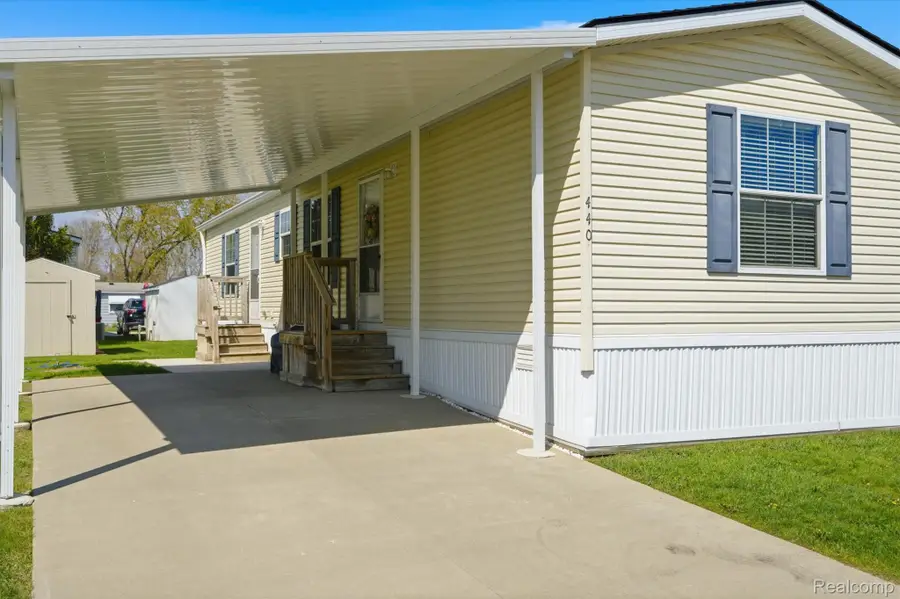 440 Flamingo Street, Rochester Hills, MI 48309 - #3