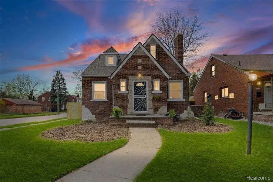 5901 Beaconsfield Street, Detroit, MI 48224 - #2