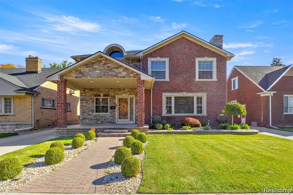 7704 Oakman Boulevard, Dearborn, MI 48126