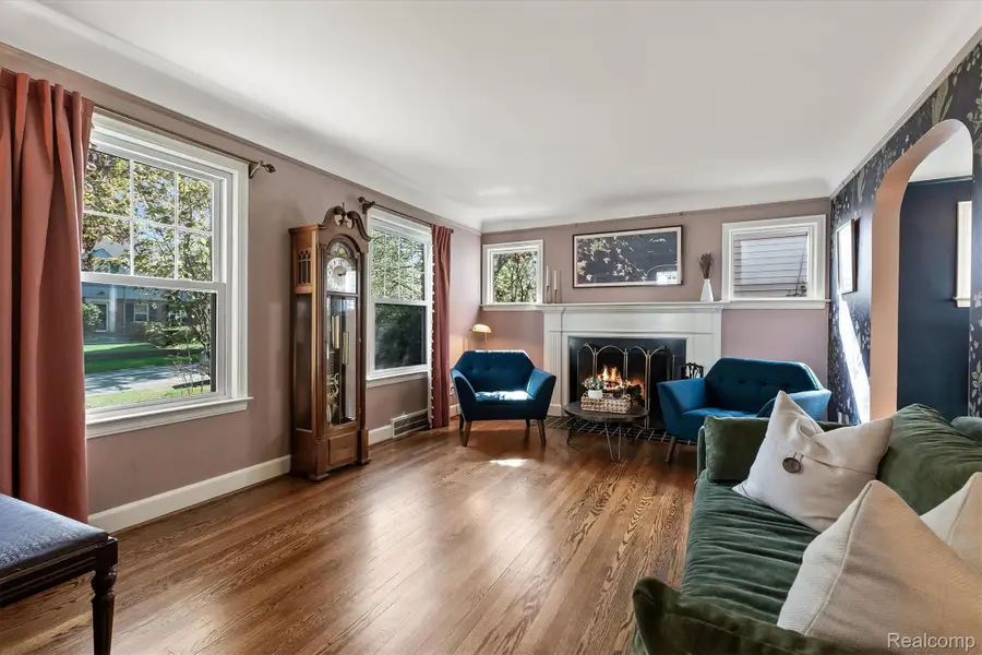 580 W Lewiston Avenue, Ferndale, MI 48220 - #3