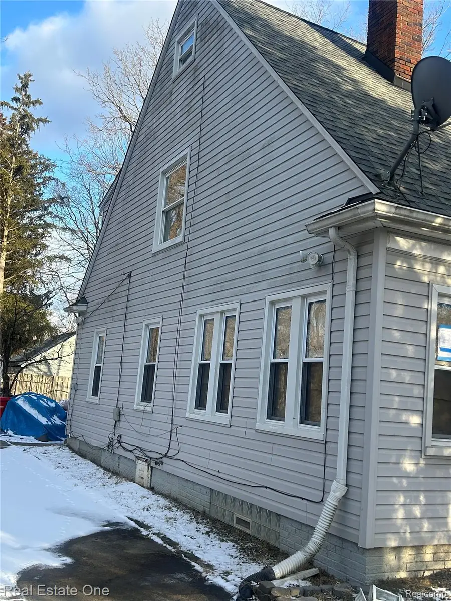 21130 Seminole Street, Southfield, MI 48033 - #3