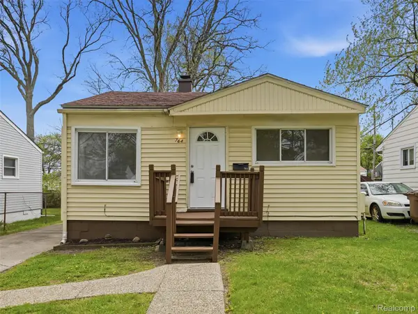 764 E Tennyson Avenue, Pontiac, MI 48340