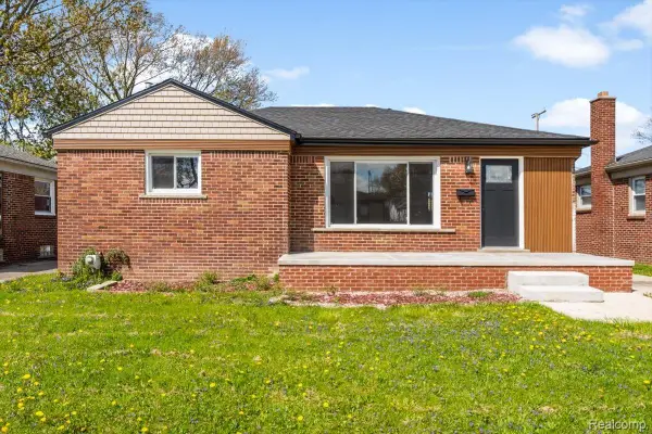 22631 Mylls Street, StClairShores, MI 48081