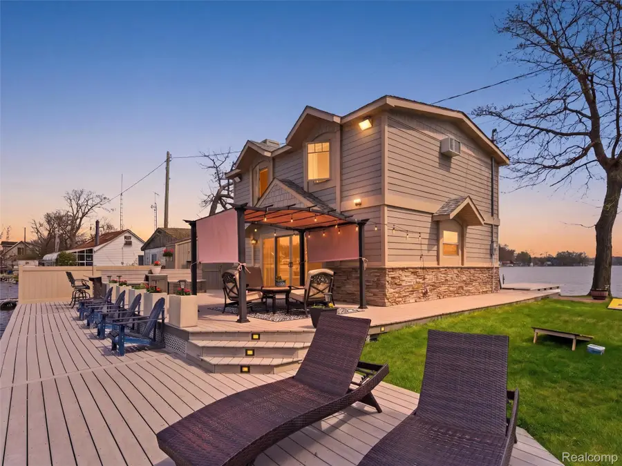 16342 Stages Island, Linden, MI 48451 - #2