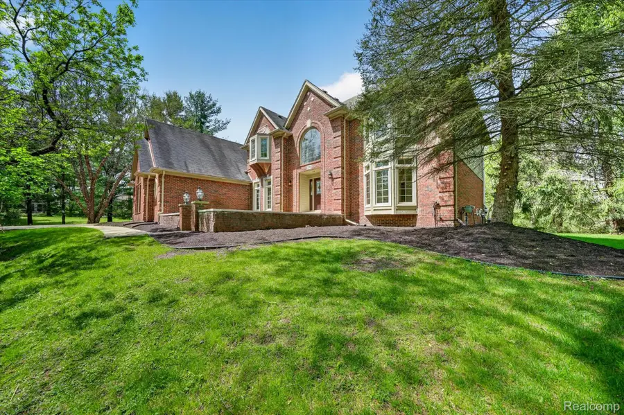 22293 Brockshire Street, Novi, MI 48375 - #2