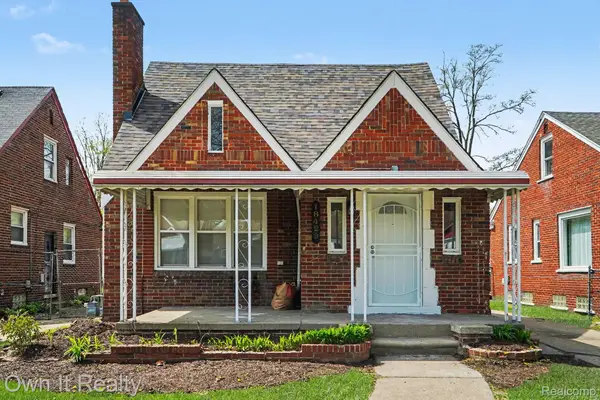 18429 Strathmoor Street, Detroit, MI 48235
