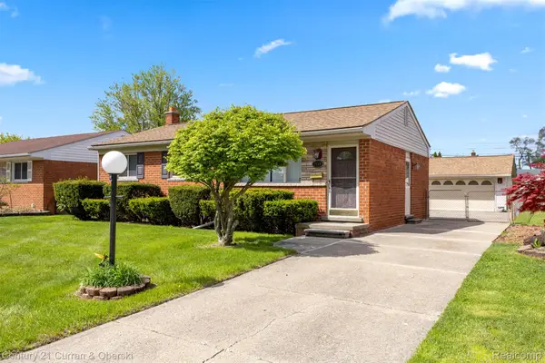 7011 Helen Street, GardenCity, MI 48135