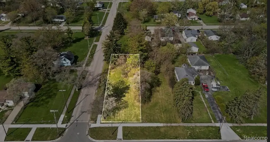 3261 Sheridan Avenue, Saginaw, MI 48601 - #3