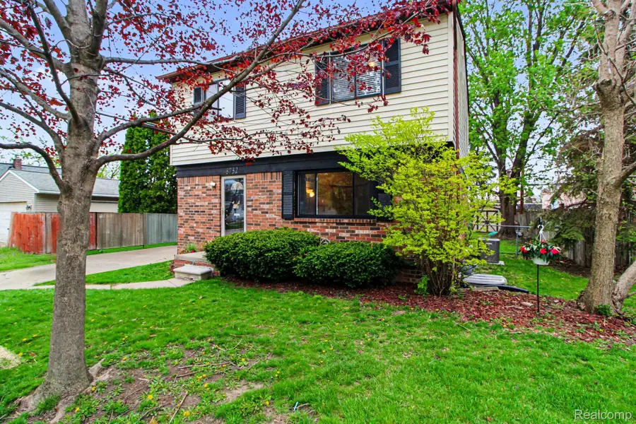8732 Fremont Street, Westland, MI 48185 - #2