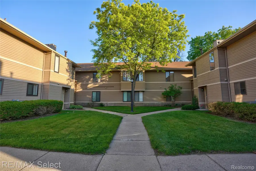 250 Briarcrest Drive, Ann Arbor, MI 48104 - #2