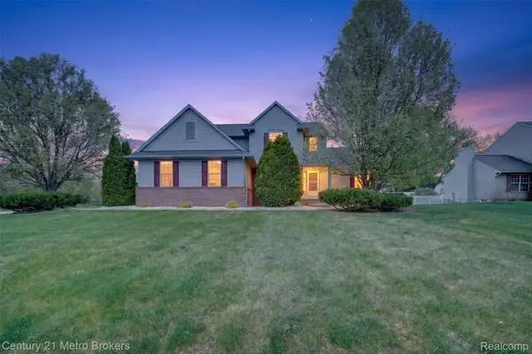 5265 Genesee Oaks Court, GrandBlanc, MI 48439