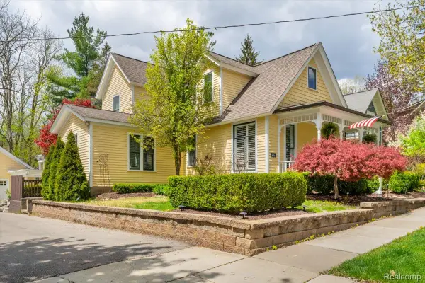221 N Rogers Street, Northville, MI 48167