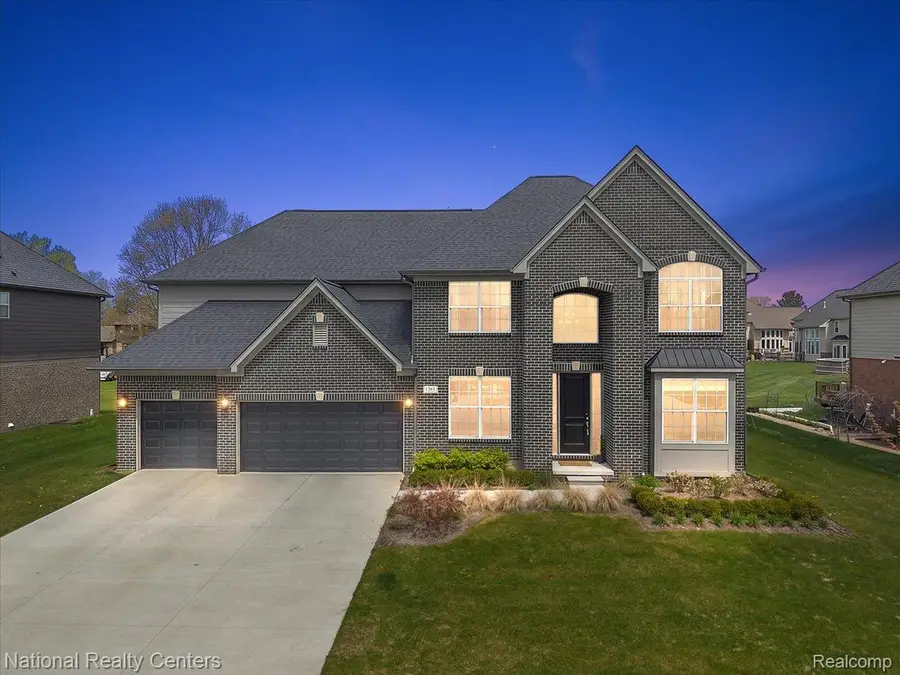 1283 Bloomingdale Drive, Troy, MI 48085 - #2