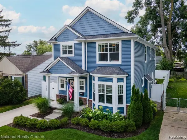 2220 Barrett Avenue, RoyalOak, MI 48067