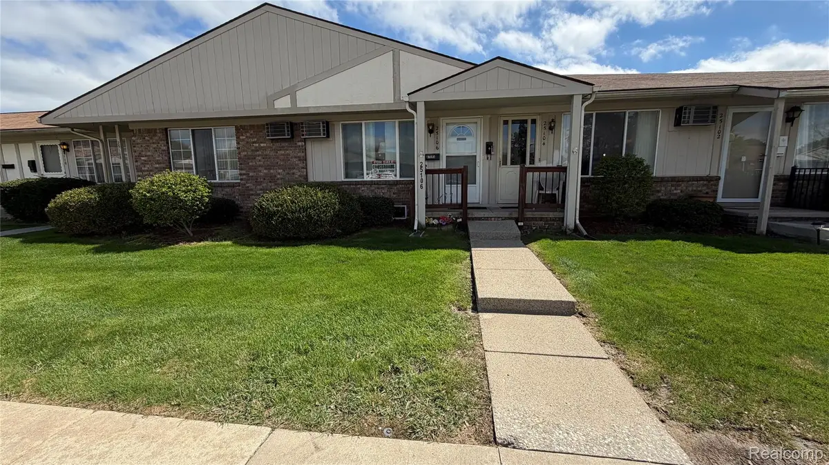 25106 Franklin Terrace #6, South Lyon, MI 48178 - #1