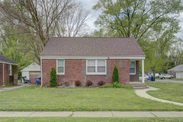 16661 Five Points Street, Redford, MI 48240