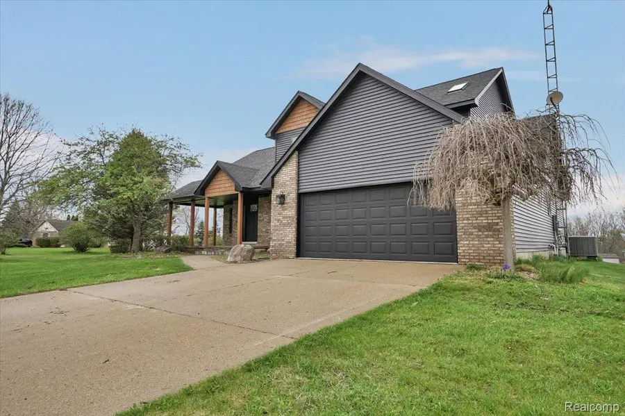 7341 Wood Pointe Drive, Almont, MI 48003 - #3
