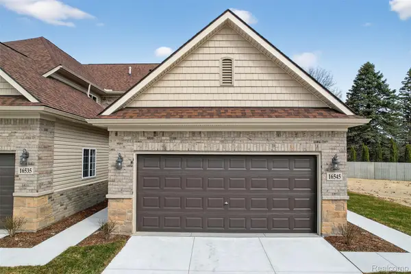 16545 Savor Lane #28, ClintonTownship, MI 48035