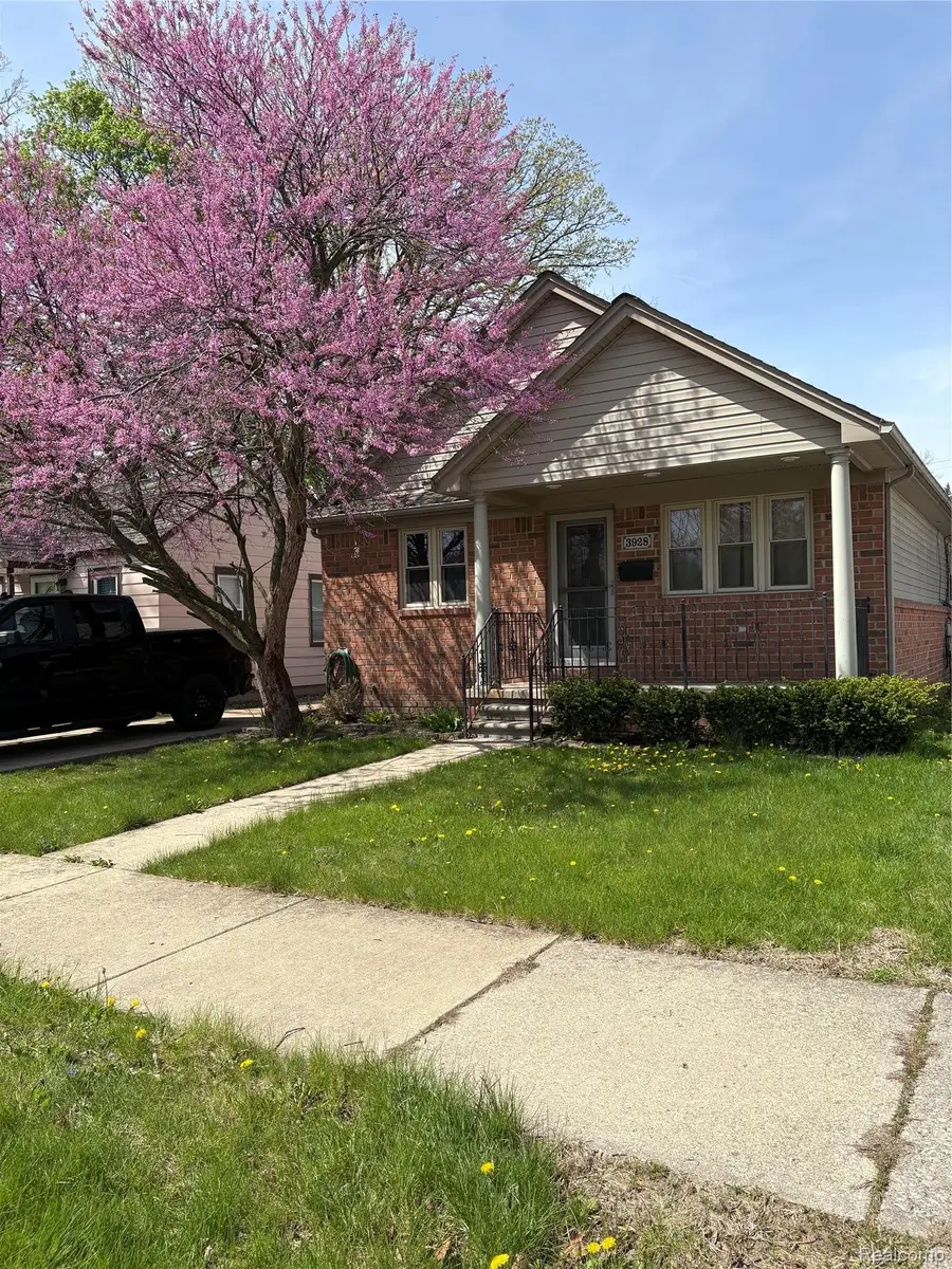 3928 Jackson Street, Dearborn Heights, MI 48125 - #3