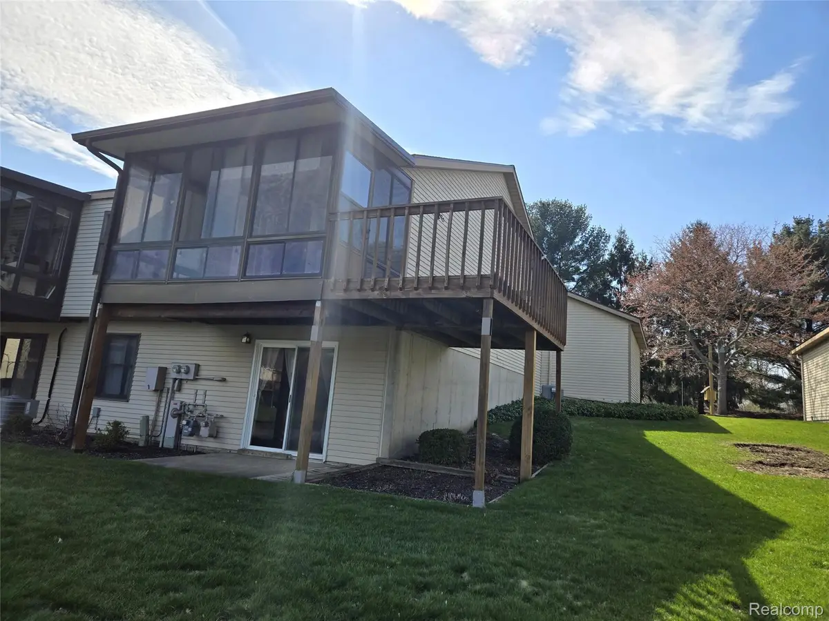 7044 Springtree Lane Sw, Cutlerville, MI 49548 - #1