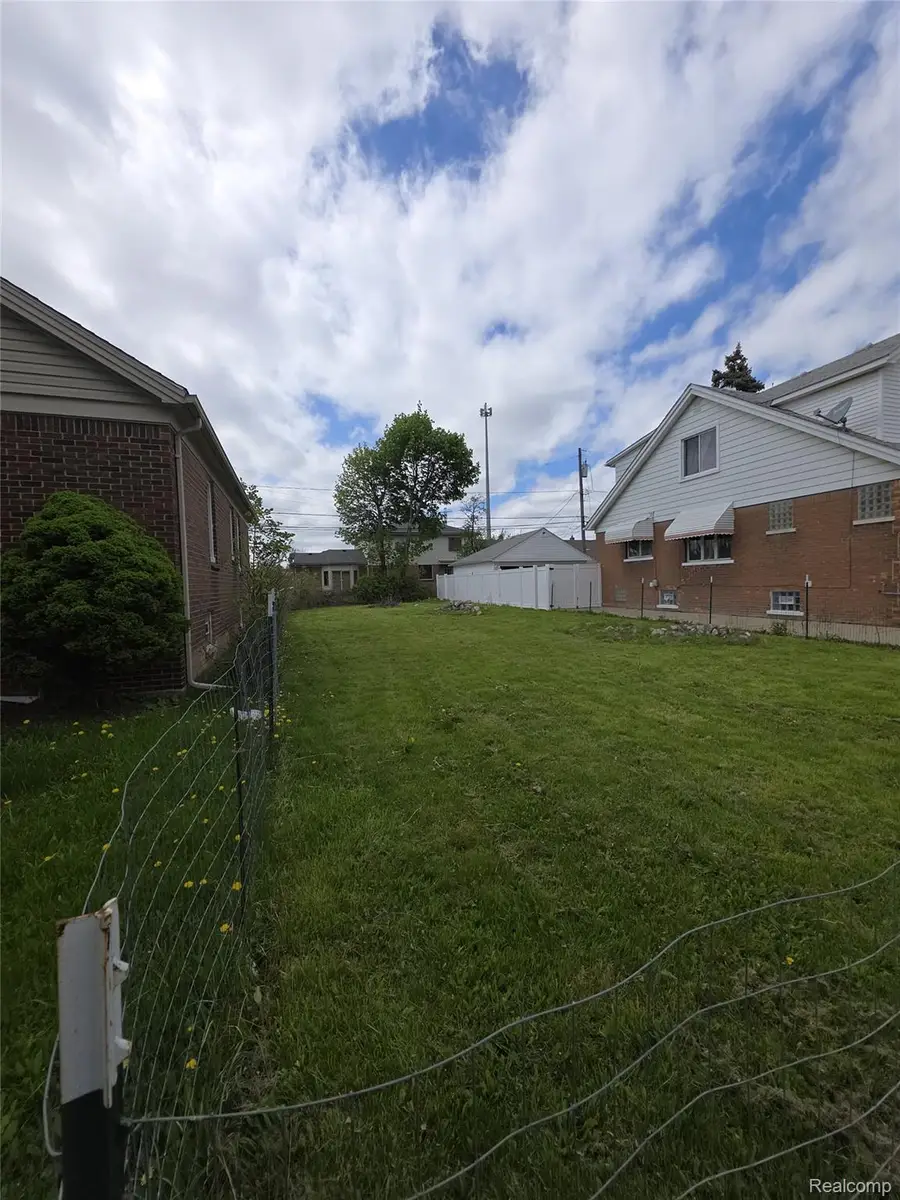 7309 Ternes Street, Dearborn, MI 48126 - #3