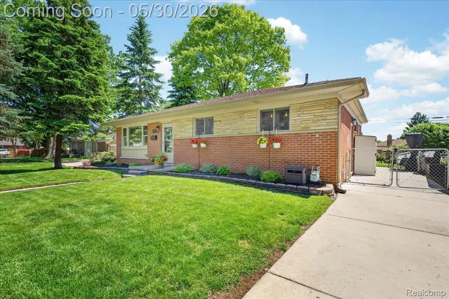 1701 Grange Road, Trenton, MI 48183 - #2
