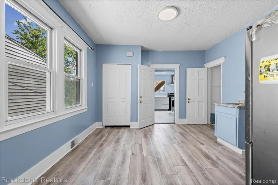 12140 Mitchell Street, Hamtramck, MI 48212 - #3