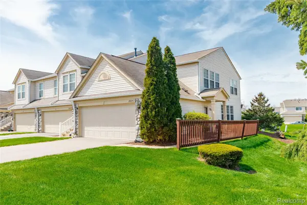 26624 Kirkway Circle, Woodhaven, MI 48183