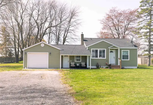 5017 North Road, NorthStreet, MI 48049