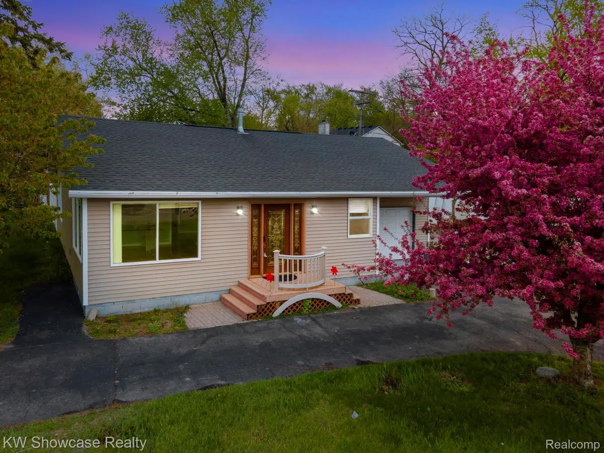 7969 Richardson Road, West Bloomfield, MI 48323 - #1