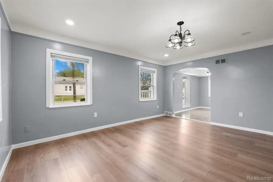 21090 Gentner Street, Warren, MI 48089 - #3