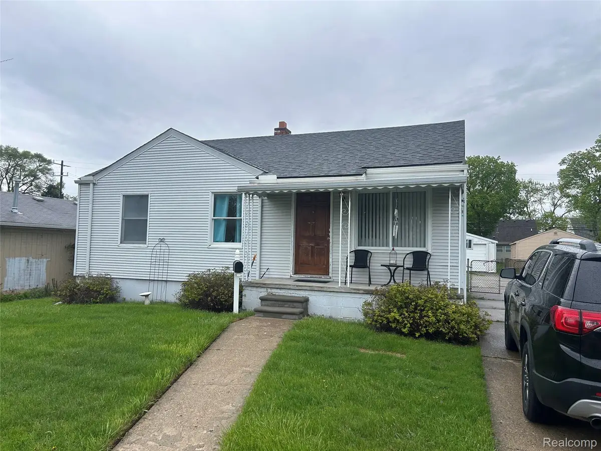 25601 Rose Street, Roseville, MI 48066 - #1