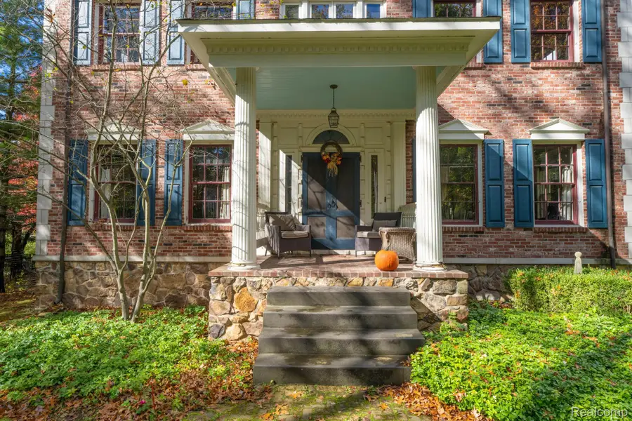 6230 Winkler Mill Road, Rochester Hills, MI 48306 - #3