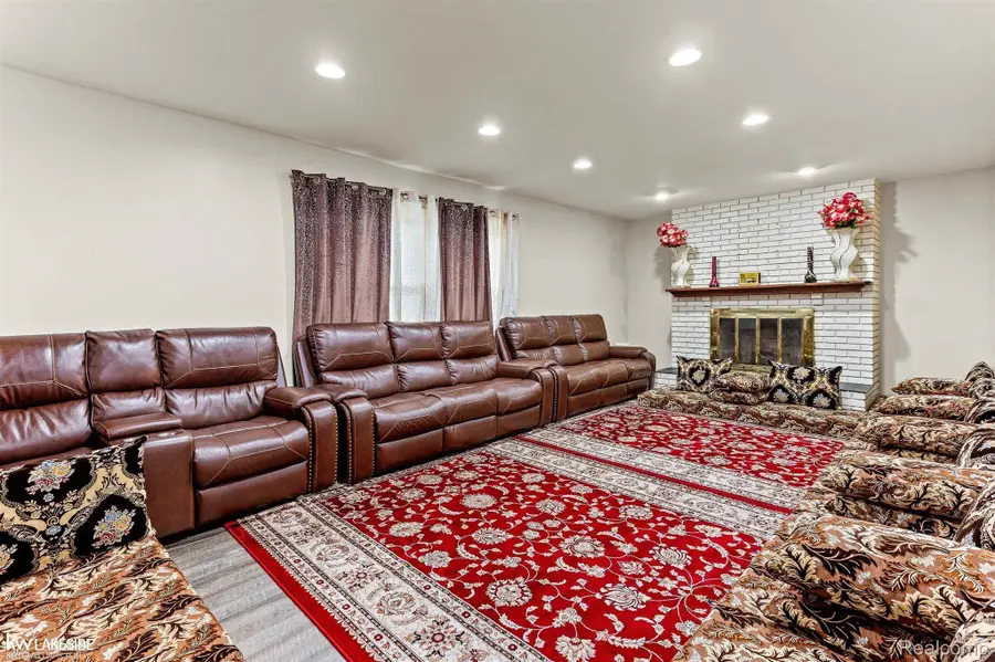 25633 Branchaster Road, Farmington, MI 48336 - #3
