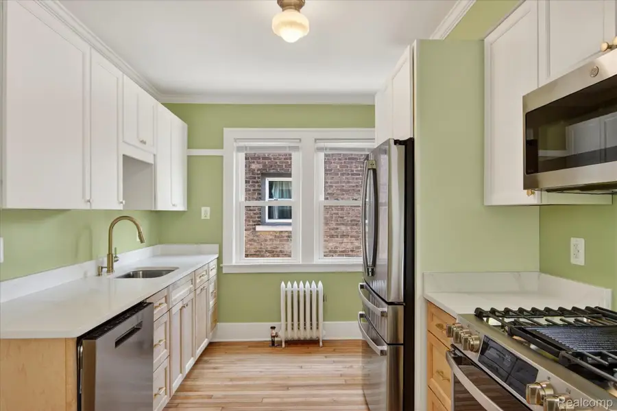 925 Nottingham Road, Grosse Pointe Park, MI 48230 - #3