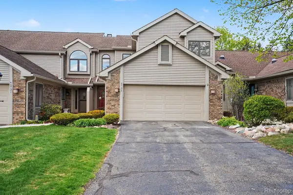 5733 Leeward Court #51, Clarkston, MI 48346