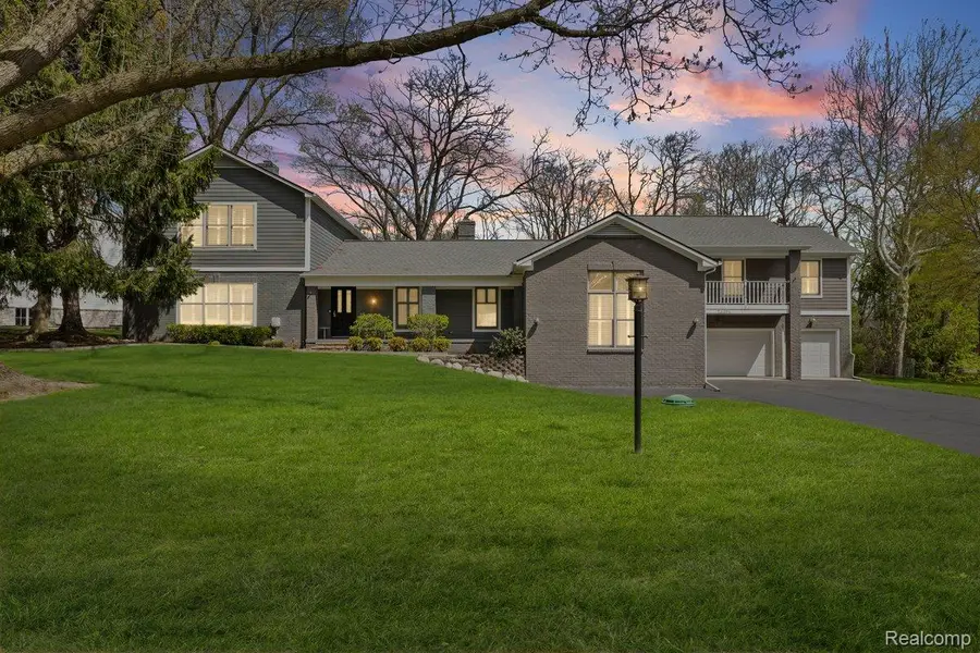 26296 Franklin Court, Franklin, MI 48025 - #2