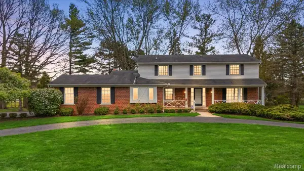 4821 School Bell Lane, BloomfieldHills, MI 48301